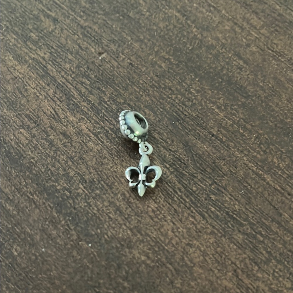Silver Fleur-de-Lis Charm